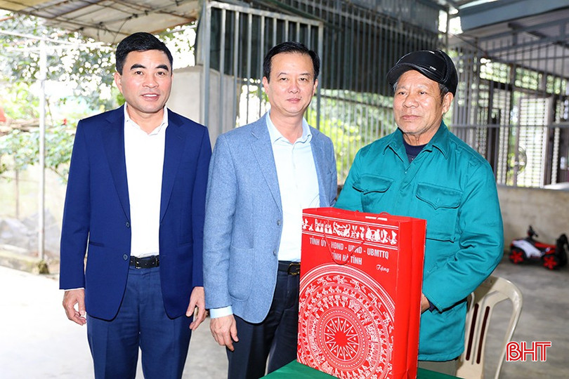 ... ông Nguyễn Công Quy...