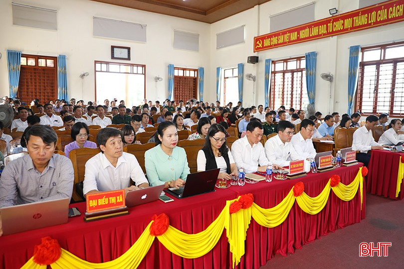 Đại biểu tham dự hội nghị.