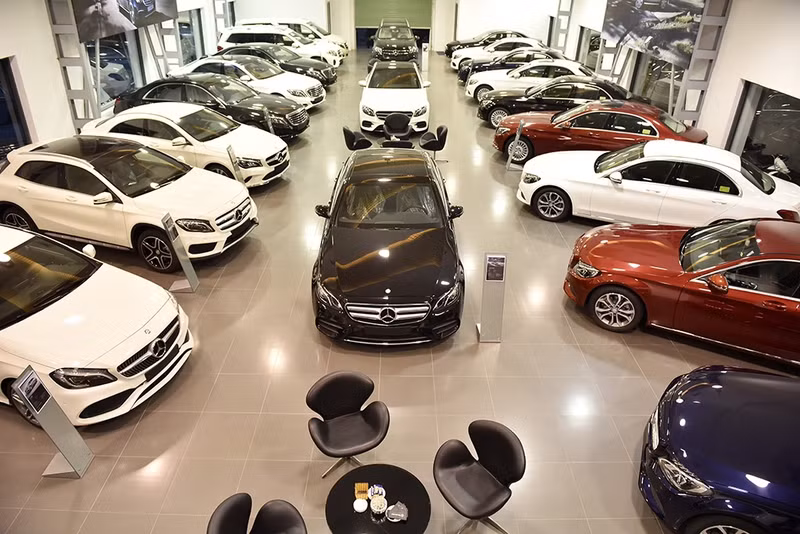 trieu hoi 1 trieu xe mercedes benz the he moi do nguy co chay