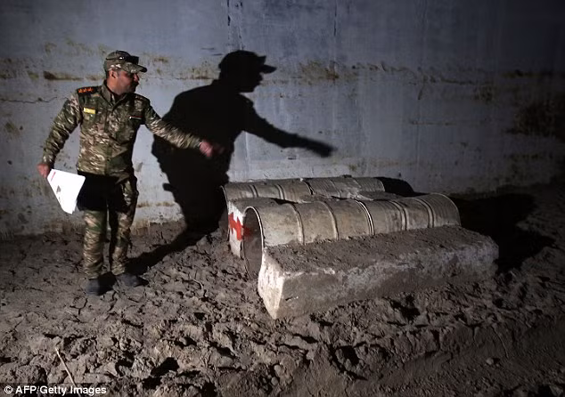 photo muc so thi lo dao tao is duoi long dat o mosul