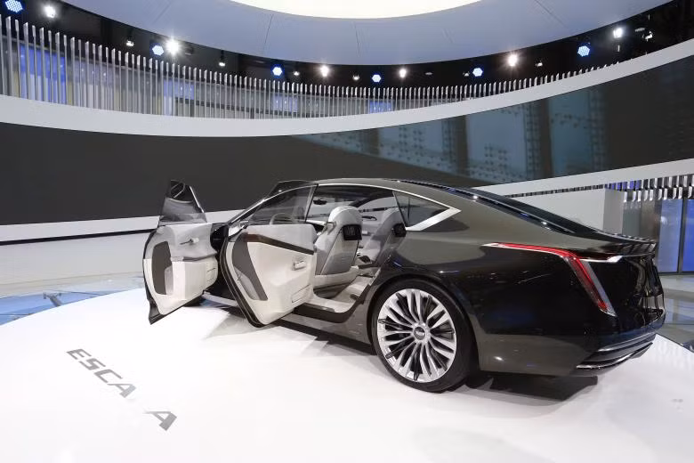 da mat voi nhieu mau xe an tuong tai geneva motor show 2017