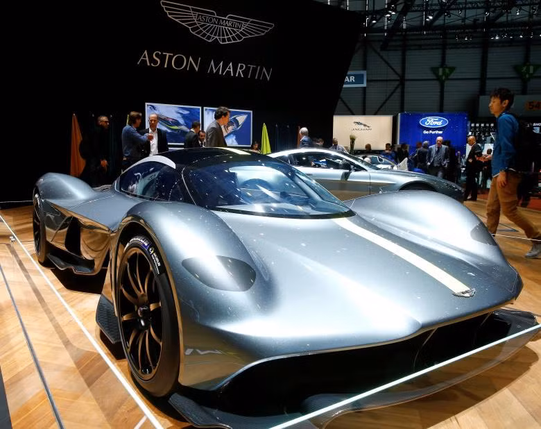 da mat voi nhieu mau xe an tuong tai geneva motor show 2017
