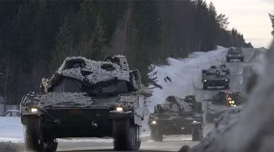 nato bat ngo tung don quan su khien nga toat mo hoi hot