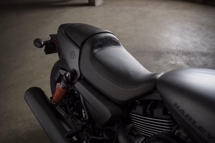 moto harley street rod 750 moi chot gia 198 trieu