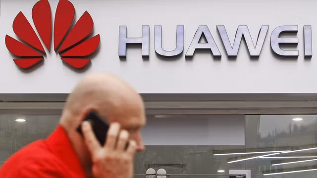 Vì sao hàng loạt quốc gia nói không với “gã khổng lồ” Huawei?