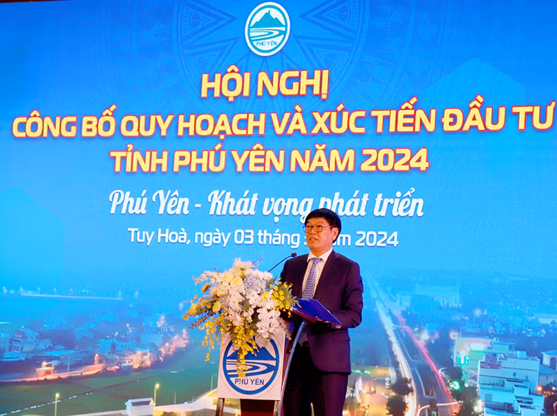 Ông Trần Đình Long, Chủ tịch HĐQT Tập đoàn Hòa Phát phát biểu tại hội nghị. Ảnh: NGỌC CHUNG