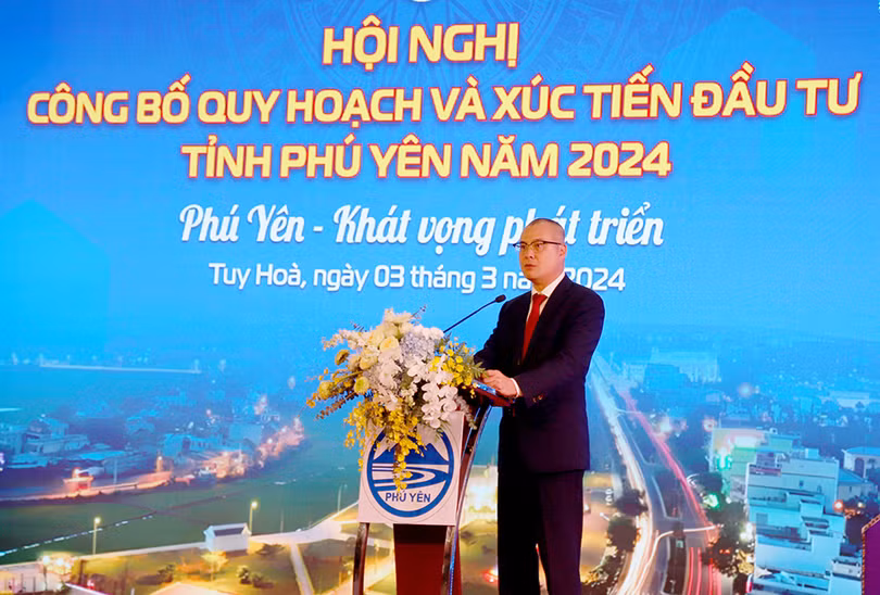 Đồng chí Phạm Đại Dương phát biểu cảm ơn và tiếp thu ý kiến chỉ đạo của Phó Thủ tướng Chính phủ. Ảnh: NGỌC CHUNG