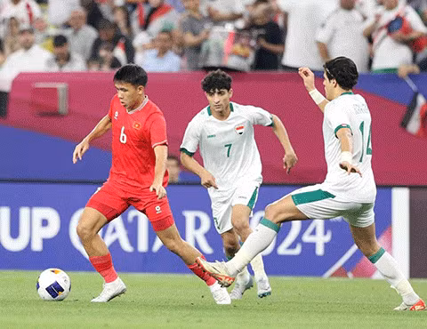 Tiền vệ Minh Khoa là một trong những gương mặt thi đấu ấn tượng của U23 Việt Nam.