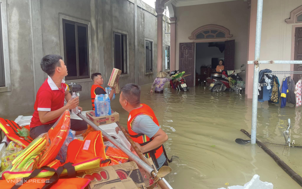 Người dân Nghệ An thiệt hại vì mưa lũ