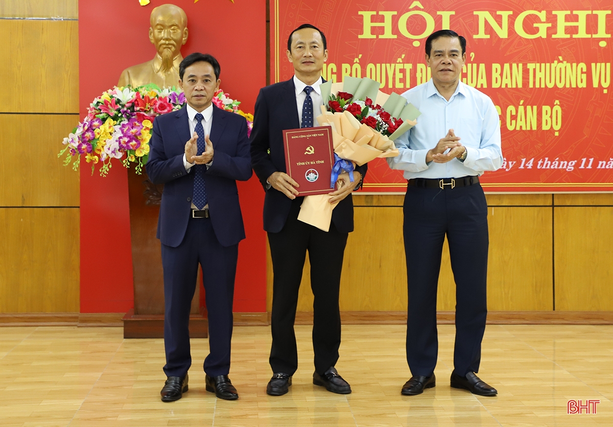 Ban Thường vụ Tỉnh ủy Hà Tĩnh công bố các quyết định về công tác cán bộ