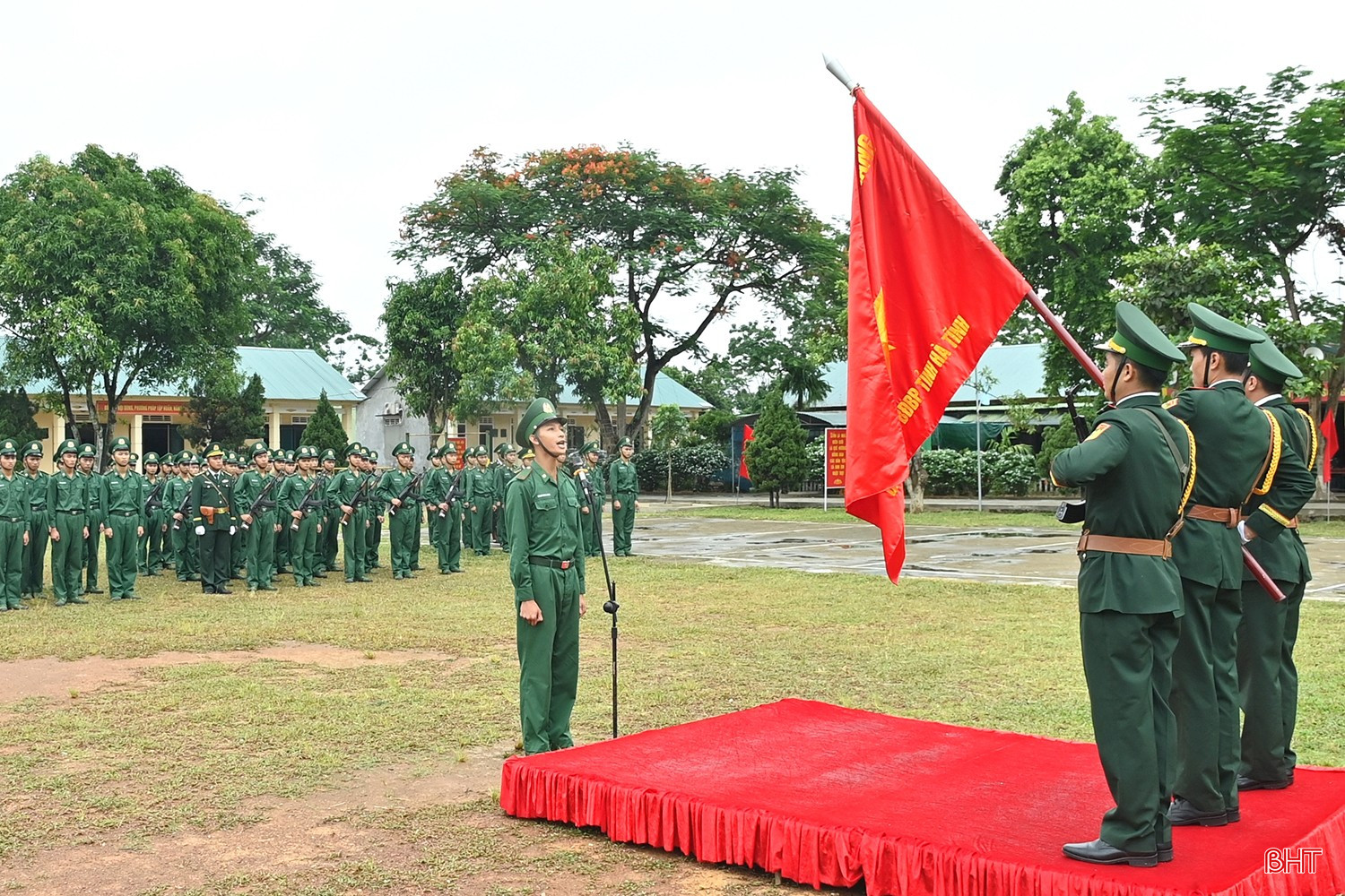 Chiến sĩ mới tuyên thệ.