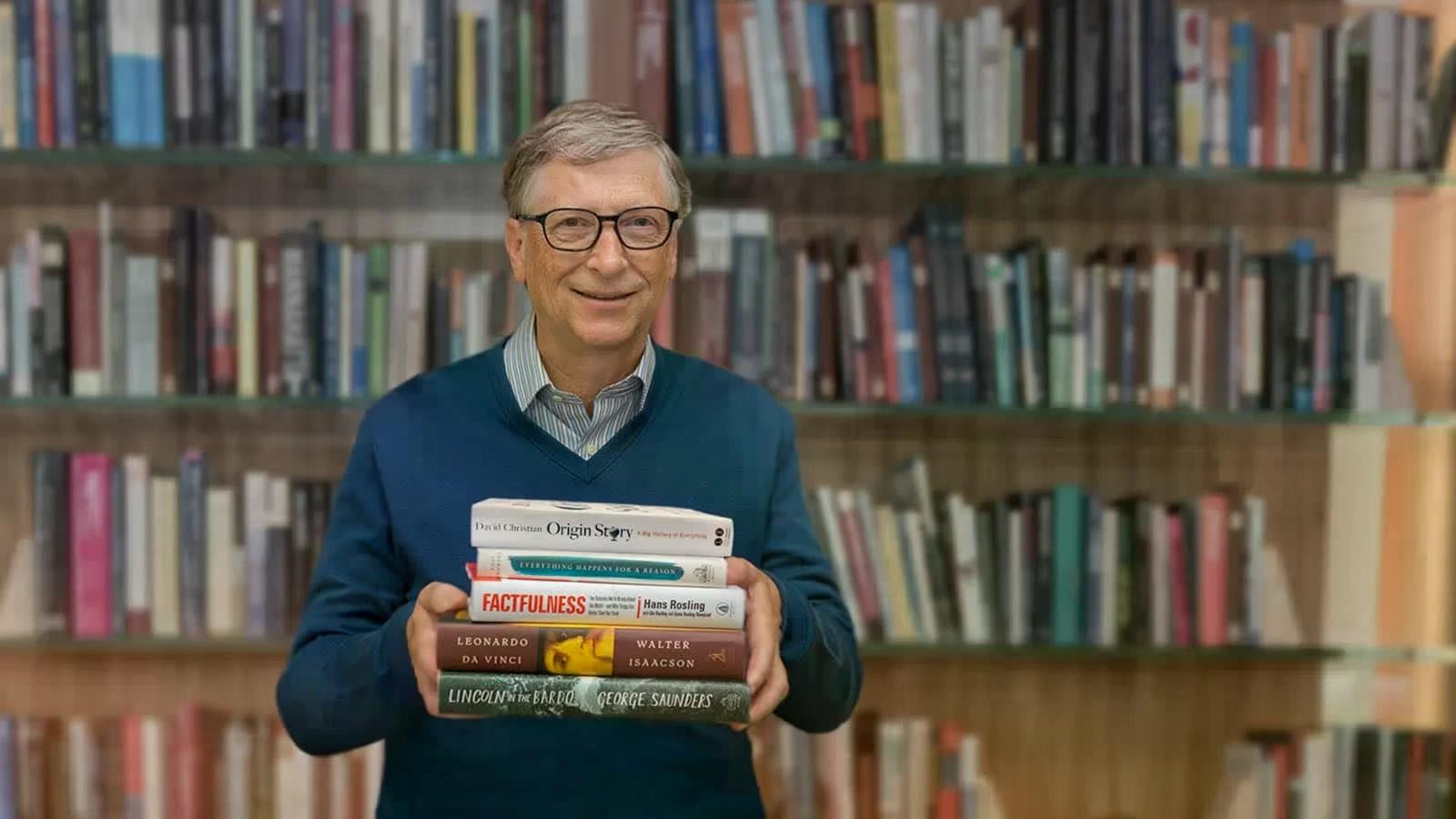Bill Gates đọc 50 cuốn sách mỗi năm. Ảnh: Time.