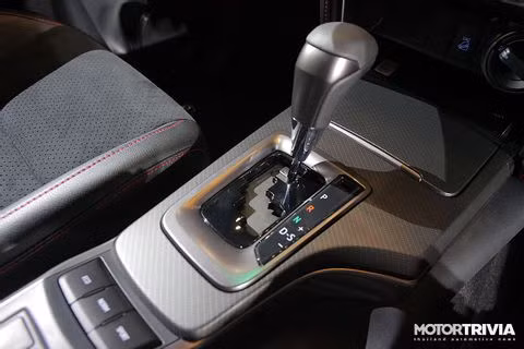 Cận cảnh Toyota Fortuner GR Sport 2021 vừa ra mắt, giá 57.000 USD