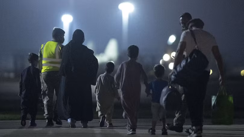 Chùm ảnh chiến dịch sơ tán chạy đua với thời gian ở Afghanistan