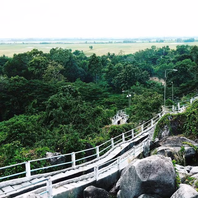 Ngỡ ngàng với 4 địa danh “Vạn lý trường thành” đẹp mê hồn ở Việt Nam
