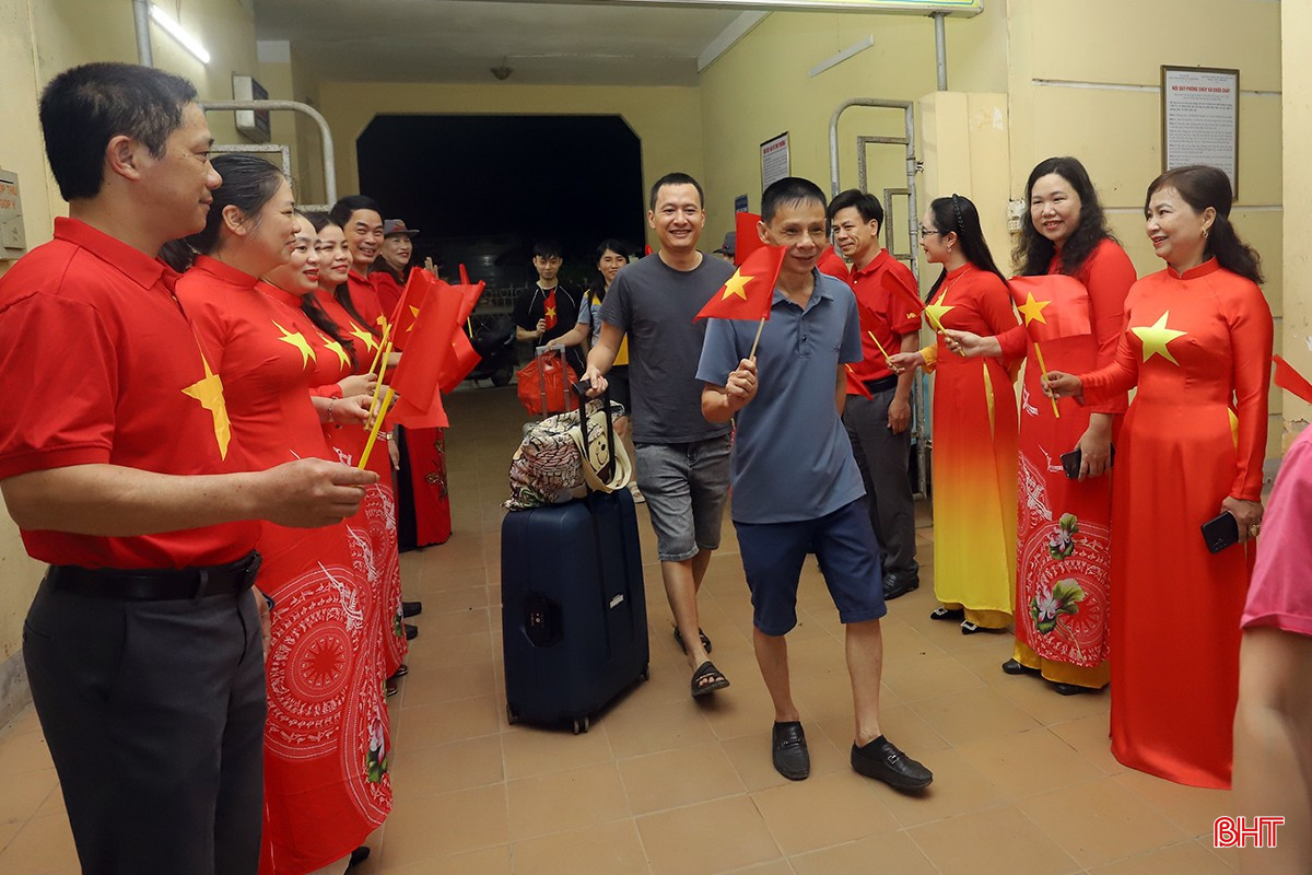 bqbht_br_doan-tau-thong-nhat-1a.jpg