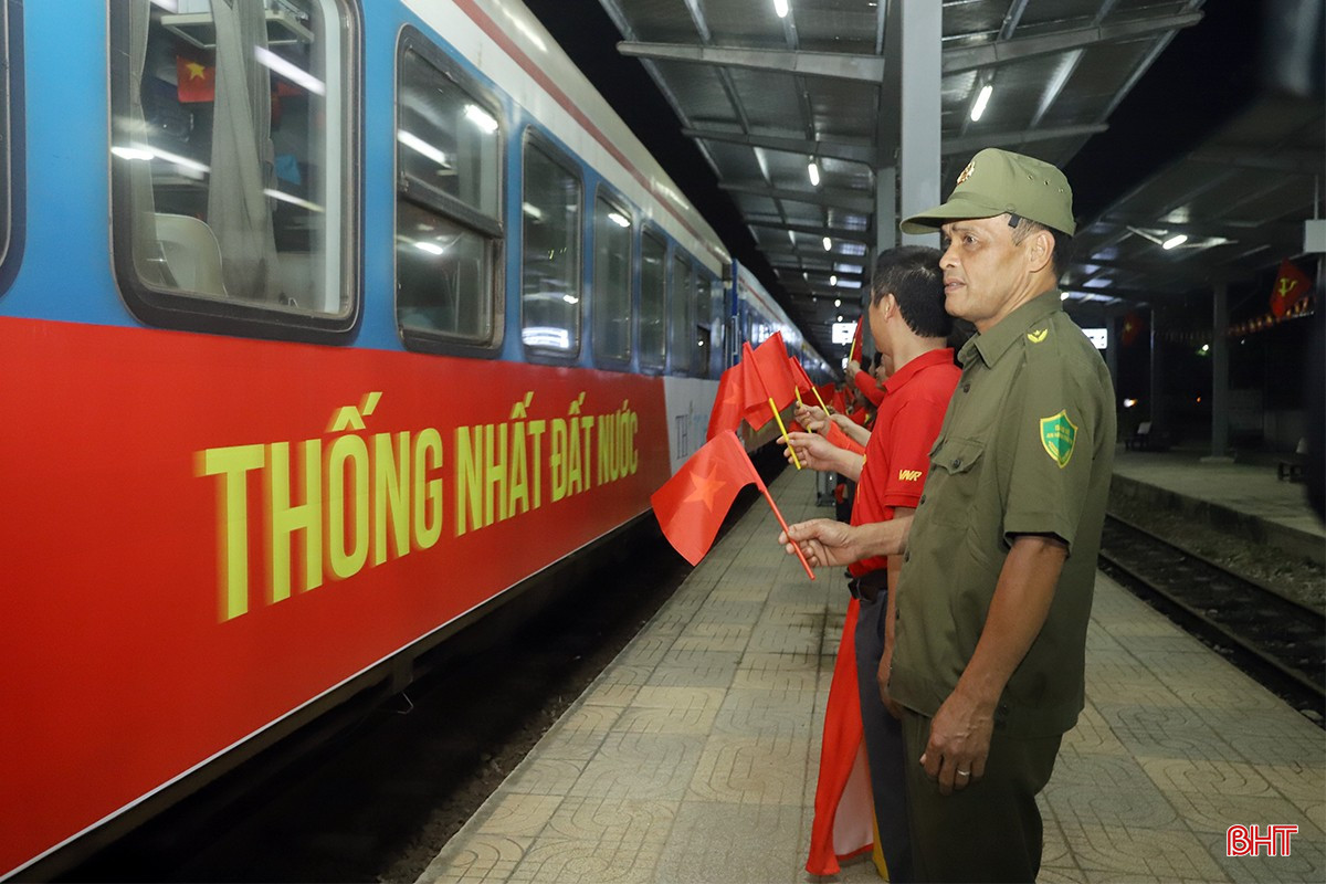 bqbht_br_doan-tau-thong-nhat-910.jpg