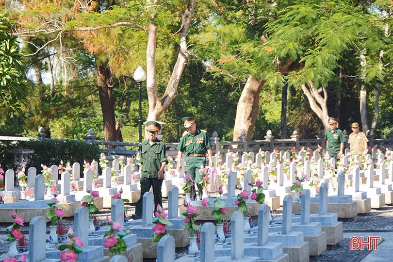Có một Trường Sơn tuyến lửa - linh thiêng!