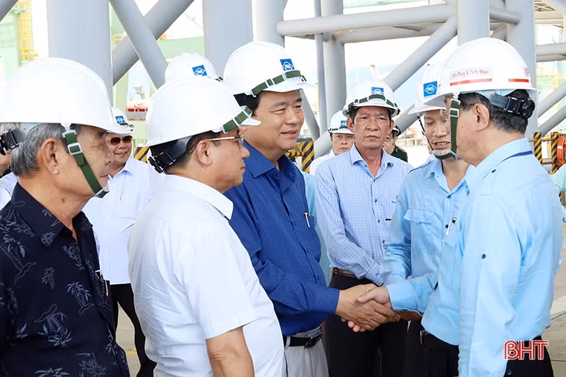 Đoàn cán bộ tỉnh Long An ấn tượng với quy mô, công nghệ hiện đại của dự án Formosa Hà Tĩnh