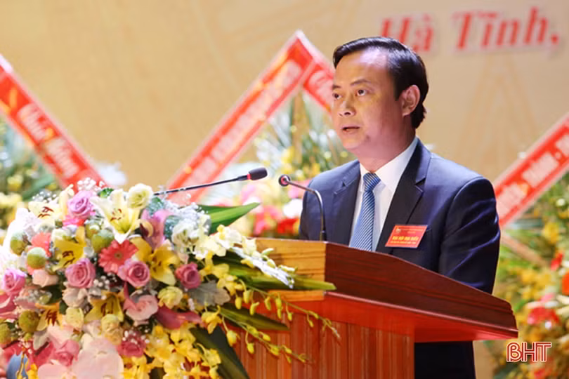 Ông Hà Văn Hùng tái cử Chủ tịch UBMTTQ Hà Tĩnh nhiệm kỳ 2019 - 2024