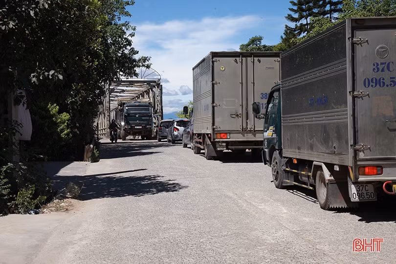 Ngắm dàn sắt cầu gần 60 năm tuổi ở Hà Tĩnh trước ngày “khai tử”
