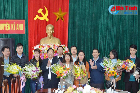 ky anh gap mat cong chuc vua trung tuyen nhan nhiem vu