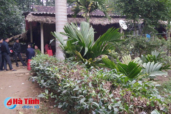 2 thanh nien bi dam phai cap cuu trong tinh trang nguy kich