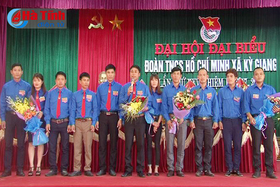 tuoi tre ky giang xung kich tinh nguyen xay dung nong thon moi