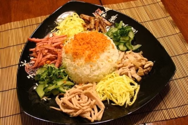 8 mon com nuc tieng cua nguoi viet