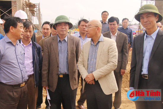 tap trung thao go vuong mac day nhanh tien do du an vinpearl cua sot