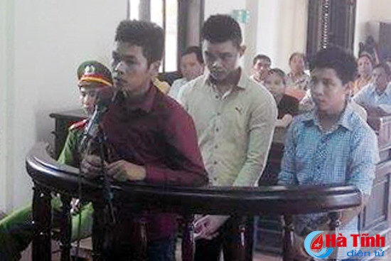 Các bị cáo tại phiên toà