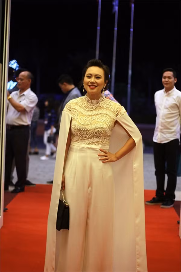 Ca sĩ Khánh Linh cũng có màn trình diễn trong lễ trao giải. Ảnh: Quang Đức