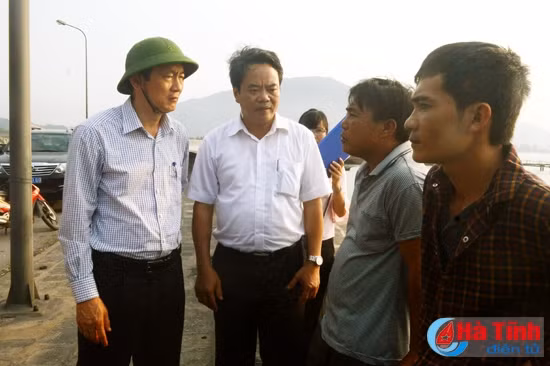 Ngư dân nỗ lực vượt qua khó khăn, sớm ổn định cuộc sống ảnh 1