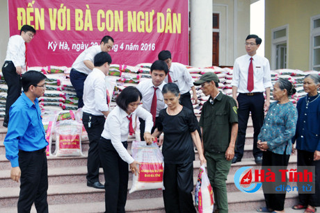 ho tro gao cho ngu dan ven bien ky anh