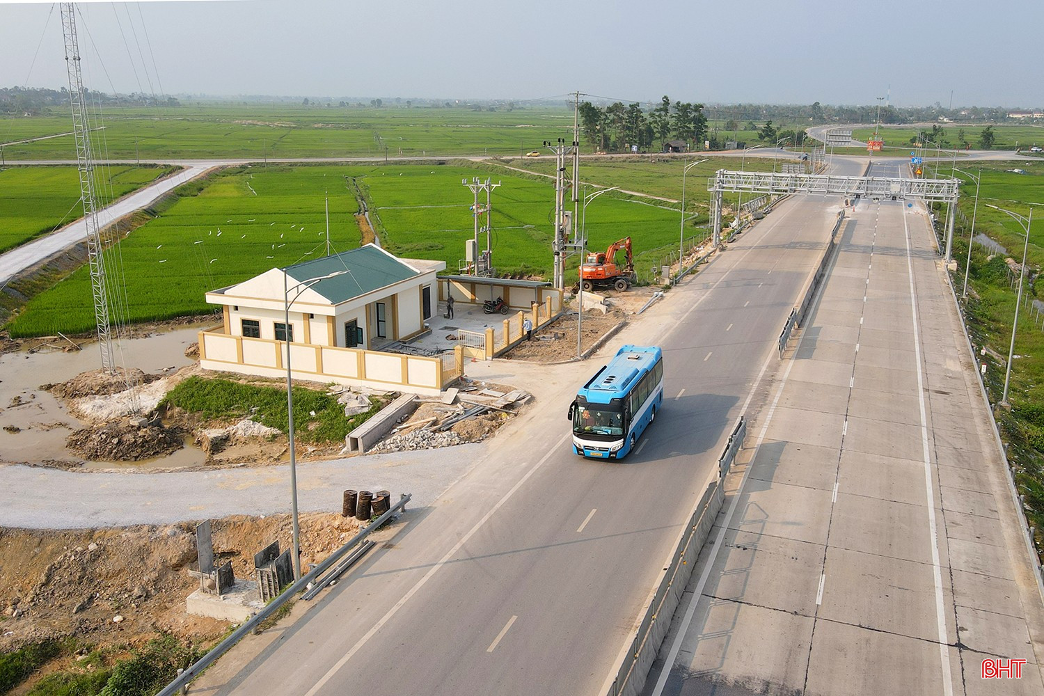 bqbht_br_tram-thu-phi-cao-toc-qua-ha-tinh-5.jpg