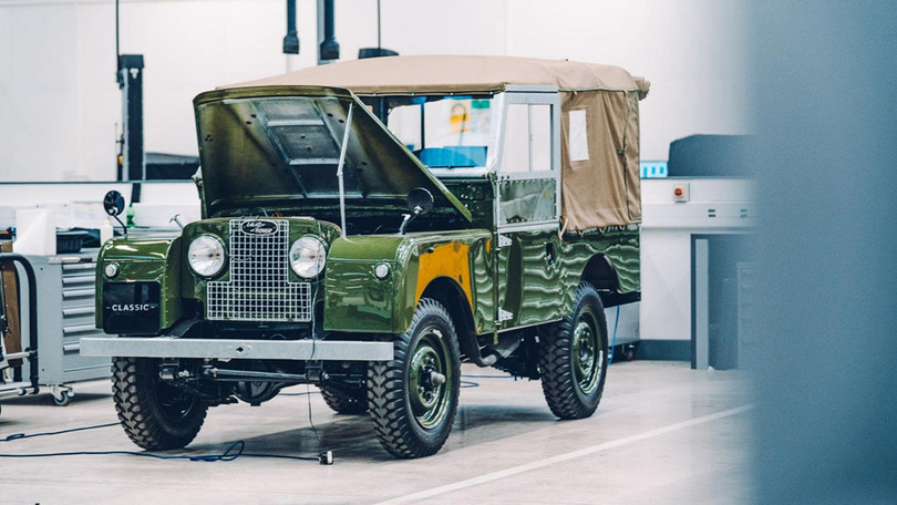 Một vòng trung tâm xe cổ lớn nhất của Jaguar Land Rover