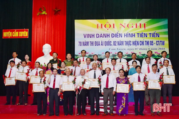 Cẩm Xuyên vinh danh 59 tập thể, cá nhân điển hình tiên tiến