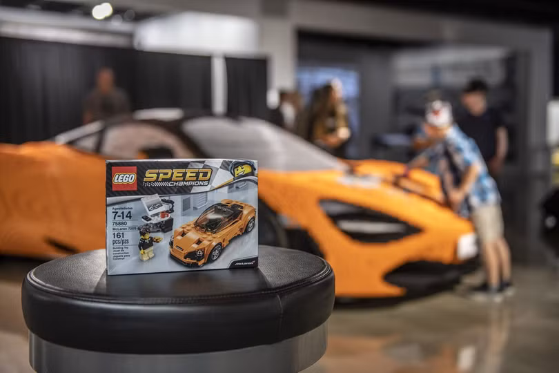 Siêu xe McLaren 720S làm từ 280.000 viên Lego