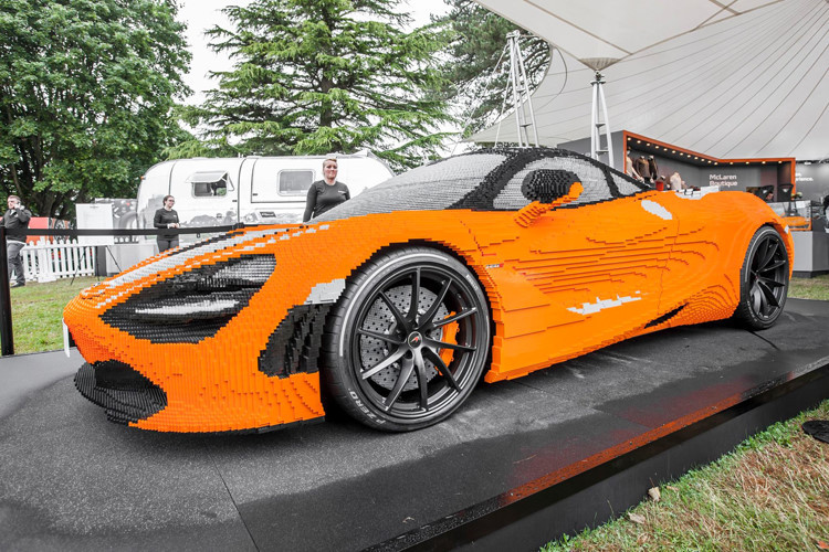 Siêu xe McLaren 720S làm từ 280.000 viên Lego
