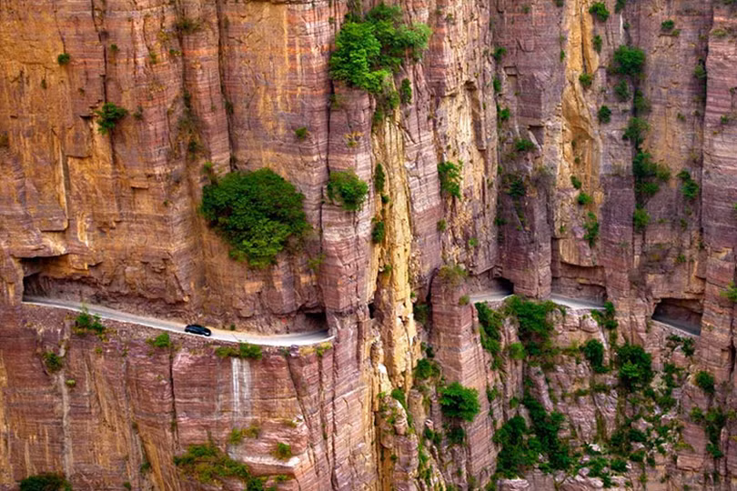 Khám phá những cung đường nguy hiểm nhất hành tinh