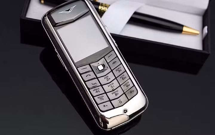 Chiêm ngưỡng bộ sưu tập điện thoại cổ trị giá hàng chục tỷ đồng