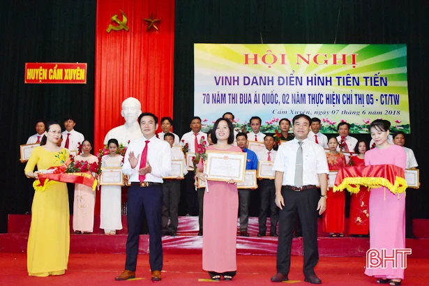 Cẩm Xuyên vinh danh 59 tập thể, cá nhân điển hình tiên tiến