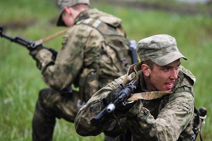 Ảnh: Trinh sát Nga đọ sức tại thao trường Koltsovo ở Novosibirsk