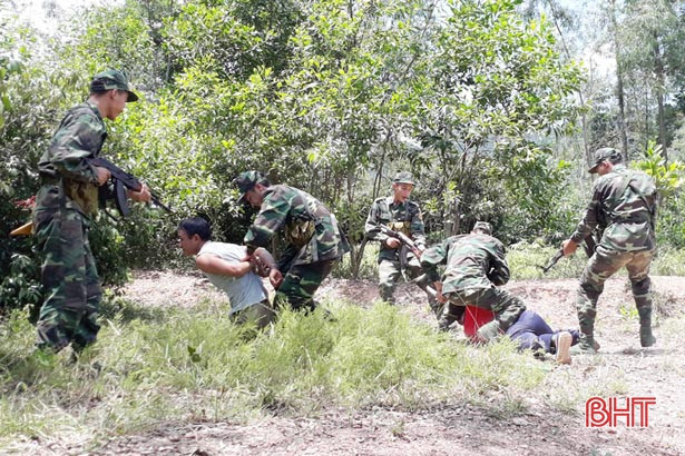 Huấn luyện nghiệp vụ biên phòng cho 120 tân binh