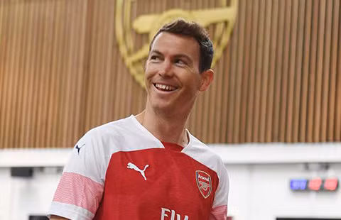 Argentina huỷ giao hữu vì Messi. Lichtsteiner ra mắt Arsenal. Buffon bị treo giò 3 trận