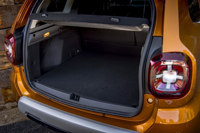 SUV châu Âu siêu rẻ ra mắt, giá chỉ từ 300 triệu đồng