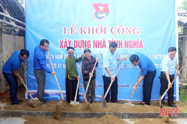 Tỉnh đoàn Hà Tĩnh hỗ trợ 100 triệu đồng xây dựng nhà tình nghĩa