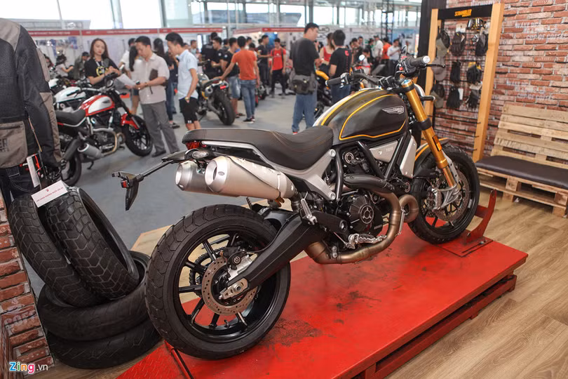 Ducati Scrambler Sport 1100 giá 505 triệu đồng tại VN