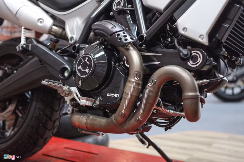Ducati Scrambler Sport 1100 giá 505 triệu đồng tại VN
