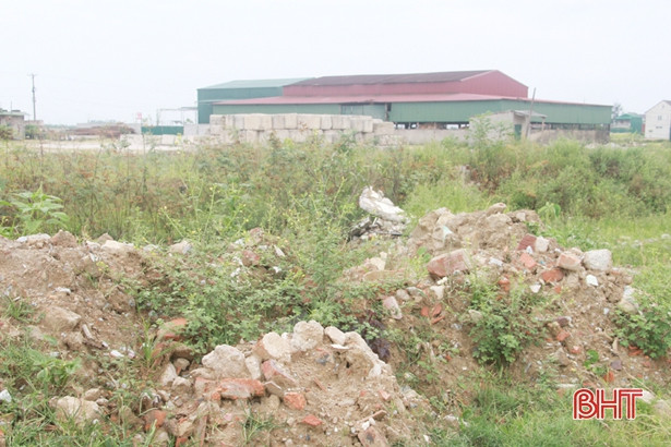 “Đất vàng” Thạch Hưng… thành nơi đổ rác!
